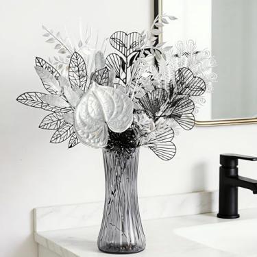 Imagem de jinbujinxi Buquê de flores de imitação feito à mão com textura metálica preta e branca - Arranjo floral decorativo de nicho de alta qualidade - Buquê de flores para exibição artística