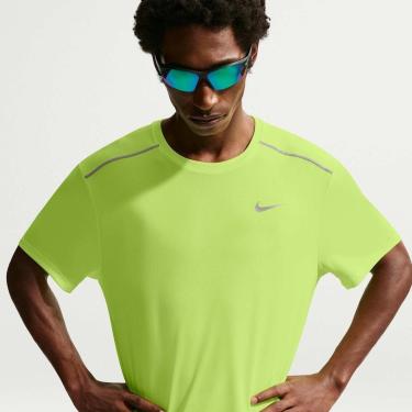 Imagem de Camiseta Dri-FIT Nike UV Miler Masculina-Masculino