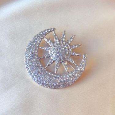 Imagem de Broche Grande de Sol e Lua com Strass - - Pistache Acessórios, Prata