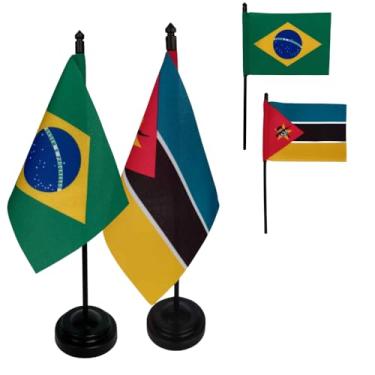 Imagem de Kit Bandeiras de Mesa Brasil e Moçambique, Base e Haste em Plástico Preto, Tecido Oxford, Uma Face