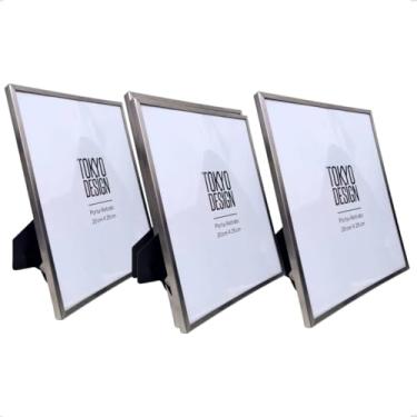 Imagem de Porta Retrato de Metal, 20x25 cm, Kit com 3, Aço Inox, Horizontal e Vertical, Acabamento em Veludo, Suporte para Mesa (Prata Escovado)
