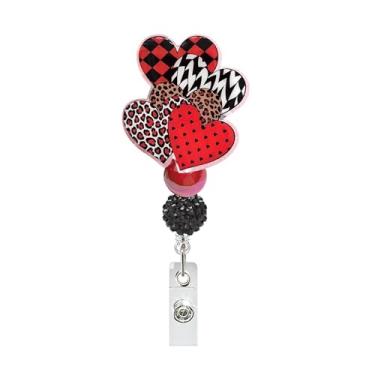Imagem de Carretel de crachá de coração para Dia dos Namorados com quatro corações de amor com contas e crachá retrátil com clipe jacaré para enfermeira, assistente médico, acessórios de trabalho de estudante
