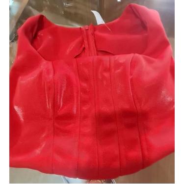 Imagem de Cropped Vermelho Com Bojo e Fecho Atrás Tamanho M - Magda Modas