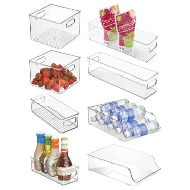 Imagem de Conjunto de caixas de armazenamento de geladeira iDesign – Inclui caixas com alças e suporte para garrafa de água, conjunto de 8, transparente