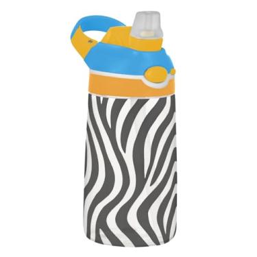 Imagem de Garrafa de água infantil preta e branca com canudo Tritan 473 ml Garrafa de água de plástico portátil à prova de vazamento para crianças, reutilizável, alça de transporte