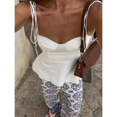 Imagem de Camisola Branca Sem Mangas Com Babados E Alças, Estilo Sexy E Ajustado