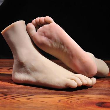 Imagem de Par de Pés Masculinos de Silicone Daofolnt 26x9x16cm