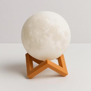 Imagem de Abajur Lua 3D LED 10cm a Bateria – Luminária Decorativa Luz Noturna Aconchegante e Presente Incrível Premium Hodah