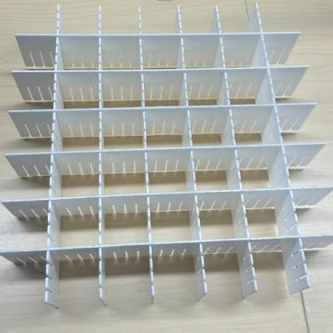 Imagem de OtterOasis 12 divisórias de gaveta, organizador de gaveta DIY para meias, roupas íntimas, maquiagem, separadores de gavetas de plástico, branco