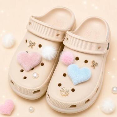 Imagem de Pins Bottons Charms Pelúcia Grande Fofo Hello Kitty Amigos - GRYPH, Az