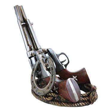 Imagem de Ebros Gift Country Western Cowboy seis pistolas de tiro revólver duplo cordas de touro laço e ferradura da sorte suporte de garrafa de vinho rack caddy estátua vintage oeste selvagem rústico decoração