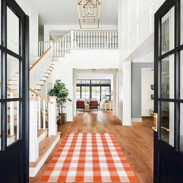 Imagem de WAYYE Buffalo Tapete xadrez para área externa, capachos laváveis para ambientes internos e externos para tapetes de porta da frente em camadas, varanda, entrada, cozinha, fazenda (xadrez laranja e