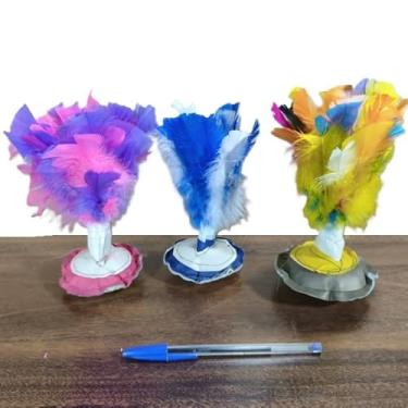 Imagem de Kit Com 3 Petecas Artesanais Penas Tingidas 17x11cm 31g COD5