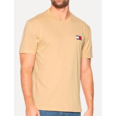 Imagem de Camiseta Tommy Jeans Masculina Regular Flag Badge Tee Cáqui Médio-Masculino
