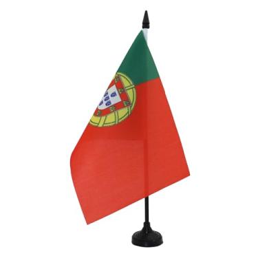 Imagem de Bandeira de mesa de Portugal 5'' x 8'' - Bandeira de mesa portuguesa 21 x 14 cm - Bastão e base de plástico preto - AZ FLAG