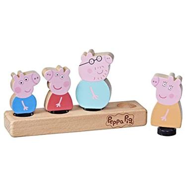 Imagem de Peppa Pig Toys Figuras de família de madeira feitas de madeira de origem responsável, brinquedos de madeira para meninas e meninos de 2 anos e acima (