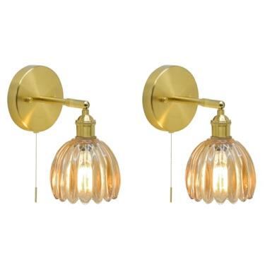 Imagem de Arandela de parede tulipa âmbar moderna vintage conjunto de 2 com interruptor de corrente de puxar e moldura de metal de latão e cabeça giratória de 90° para sala de estar quarto corredor