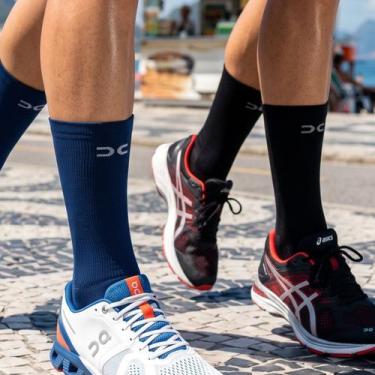 Imagem de Kit 2 Meias corrida meia run esportiva cano alto respirável, meia alta