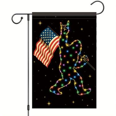 Imagem de Starlit Patio Luzes coloridas bandeira de jardim de pé grande 30,5 x 45,7 cm bandeira patriótica dupla face com bandeiras americanas banner engraçado de quintal criptídeo para decoração de férias ao