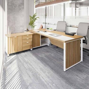 Imagem de Mesa Executiva 180cm com Armário Lateral e Caixa de Tomadas Corporate Macadâmia / Branco