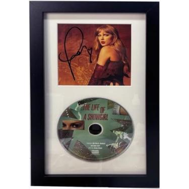 Imagem de Taylor_Swift Signed the Life of a Showgirl #3 CD Autografado Capa de exibição emoldurada 16,5 x 12