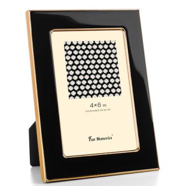 Imagem de Fun Memories Porta-retrato 12 x 17 cm – Moldura preta de vidro esmaltado com borda de metal dourado e cavalete para exibição em bancadas, mesas, estantes, mesas e paredes (preto/dourado)