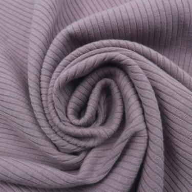 Imagem de Stylish FABRIC Tecido de malha canelada 134.6 cm de largura 4x2 da The Yard – Mistura de poliéster rayon elastano – 370 g/m² – pesado, vestidos elásticos em 4 vias, leggings, loungewear e artesanato