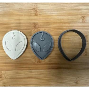 Imagem de Conjunto de cortador e carimbo de biscoito alienígena, ET003 (7,6 x 6,3 cm) feito nos EUA por Mighty Gadget