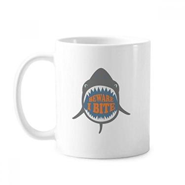 Imagem de Caneca ilustrada Beware I Bite Shark Cerâmica Café Porcelana Utensílios de Mesa