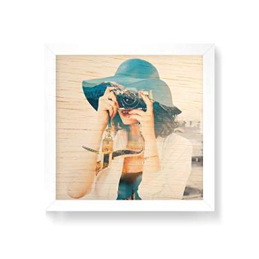 Imagem de Arte Maníacos Quadro decorativo com moldura caixa branca em Madeira - Mulher Fotógrafa - 30x30cm