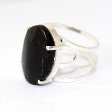 Imagem de Anel Turmalina Preta Cabochão Oval Prata 950 Aro Ajustável