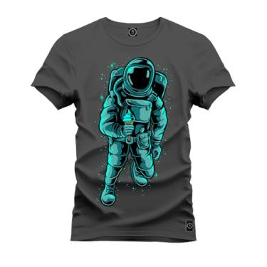 Imagem de Camiseta Plus Size Premium Malha Confortável Estampada Astronauta Grafite G3