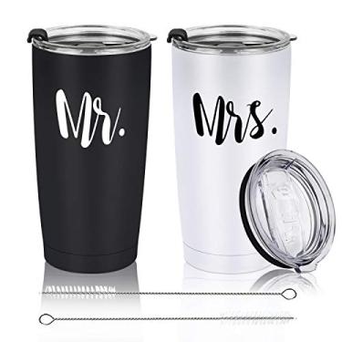 Imagem de Mr. & Mrs Tumbler Conjunto de 2 | Ideias de copo de viagem de aço inoxidável para recém-casados Esposa Noiva para ser recém-noivado chá de panela, copo de viagem isolado para noivado de casamento (20 oz, preto e branco)