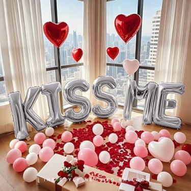 Imagem de Conjunto de balões de Dia dos Namorados "KISS ME" grandes balões de folha metálica 3D coração e balões redondos, pétalas de rosa, decoração de caixa de presente para festa romântica, aniversário