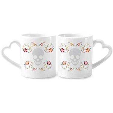 Imagem de Conjunto de canecas de porcelana para casais, ilustrações de caveiras, flores e coração
