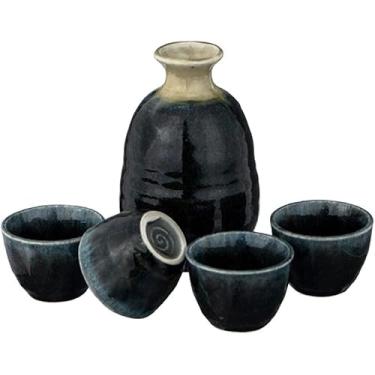 Imagem de JOEUQK Conjunto de 5 peças de saquê japonês inclui 1 garrafa de saquê e 4 peças de caixa de saquê de cerâmica, latão