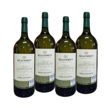 Imagem de Vinho Moscato Seco Giacomin - Kit 04 garrafas 1,5L - Vinícola Giacomin