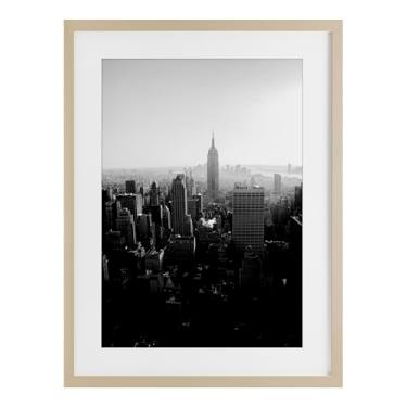 Imagem de Stupell Industries Impressão emoldurada Empire Building em bétula monocromática design sob vidro por Aledanda, 23 x 17