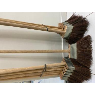 Imagem de Vassouras de Piaçava - Amapara