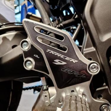 Imagem de Resin Bike Adesivos 3D de motocicleta compatíveis com Yamaha Tracer 9 GT+ 2021-2024. Almofada de calcanhar de proteção de bicicleta contra batidas e arranhões. Par de adesivos de resina 3D Gadget Moto