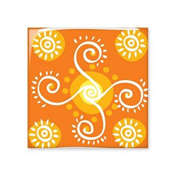 Imagem de Azulejo de cerâmica de civilização antiga Totems laranja volume pedra adornada tijolo vitrificado