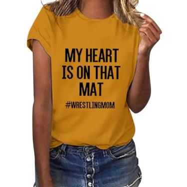 Imagem de Camiseta feminina My Heart is on That mat wrestlingmom 2024 verão casual macia com frase blusa leve, Amarelo, G