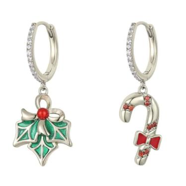 Imagem de Kokoma Brincos de argola com pingente de Natal para mulheres, zircônia cúbica assimétrica de azevinho cana de Natal pequenos com pingentes verdes vermelhos joias de Natal