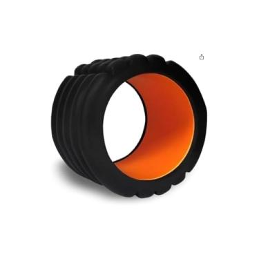 Imagem de Mini Rolo de Liberação Miofascial, EVA e PVC, Preto e Laranja, 10cm x 14cm, Superfície Lisa e Texturizada, para Relaxamento Muscular e Fisioterapia