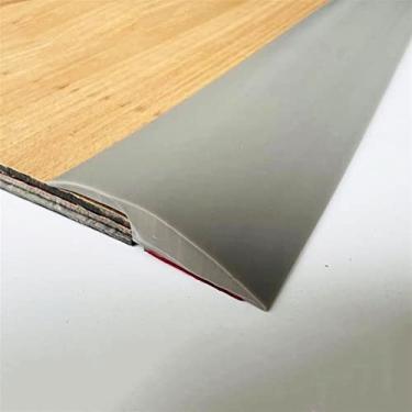 Imagem de GQQGSHOP Tira de transição de piso de 16,4 pés autoadesiva para carpete e acabamento de borda de piso Acabamento de carpete de PVC Adequado para transições de limite com altura de 0,15 ~ 0,23