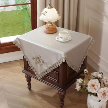 Imagem de Toalha de mesa de cabeceira quadrada pequena toalha de cabeceira pano de cor sólida toalha de mesa lateral bordada floral 3D com tecido de cetim macramê para decoração de quarto, cômoda, mesa, cinza