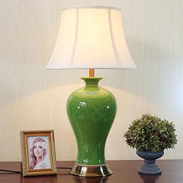 Imagem de Abajur de mesa grande de cerâmica (66 x 35 cm) com cúpula combinando - Abajur de mesa moderno em cerâmica esmaltada verde, estilo Jingdezhen, China, com design criativo e antigo.