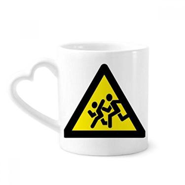 Imagem de Símbolo de aviso amarelo preto chase proibido caneca triângulo café cerâmica copo de coração de vidro