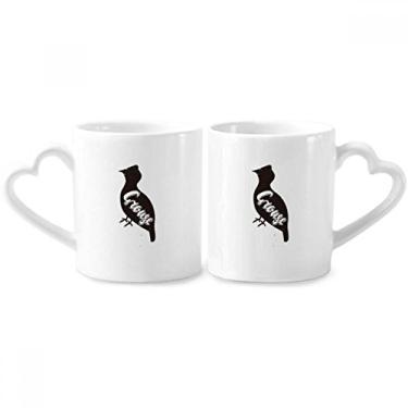 Imagem de Grouse Conjunto de canecas de porcelana para casais de animais preto e branco com alça de coração