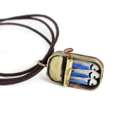 Imagem de YIBAISI Enfeite de pingente de lata de sardinha vintage, enfeite exclusivo de pingente de lata de sardinha para celebrações e decorações festivas, Length 30mm, Materiais mistos